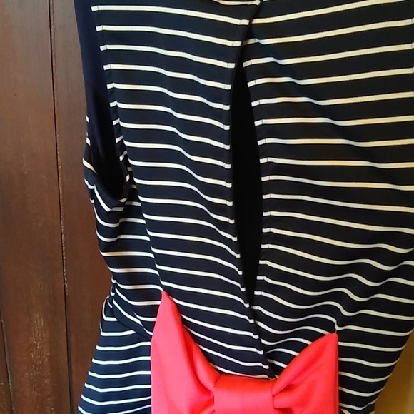 Dress - Picture 4 of 5